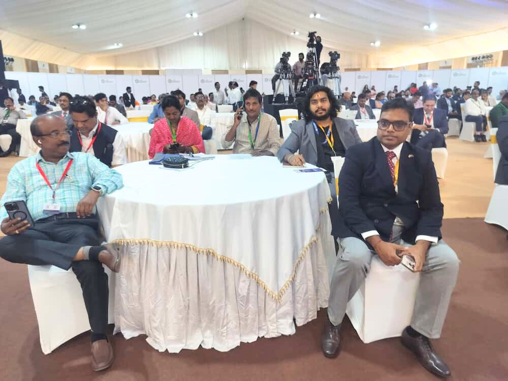 Delegates networking at the summit