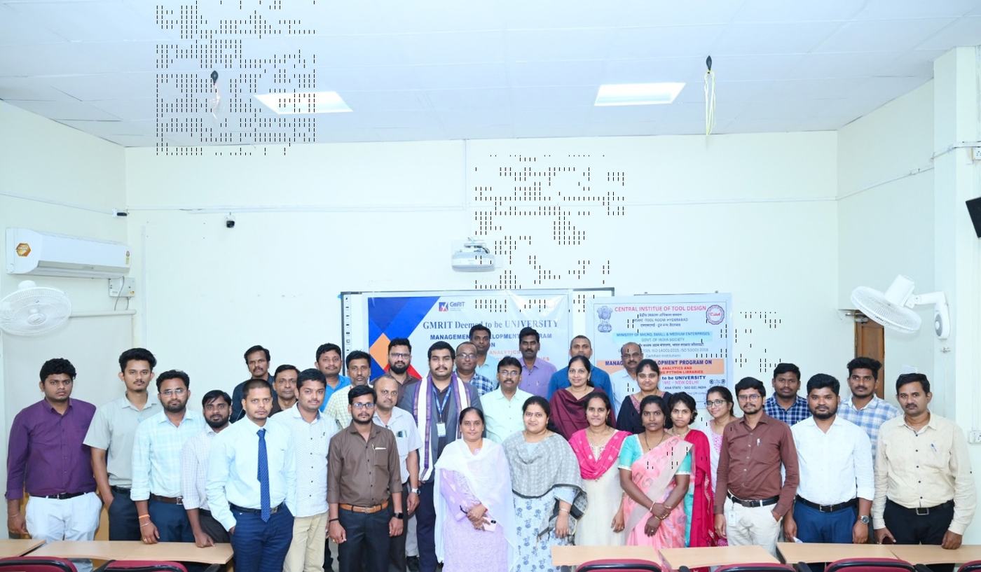 Faculty participants group photo